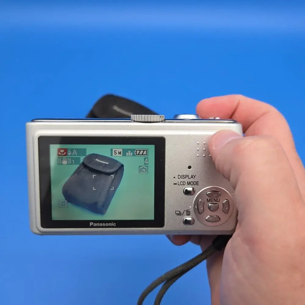 Panasonic Lumix DMC-TZ1 Silver 5MP Digital Camera 10x Zoom Tested Boxed